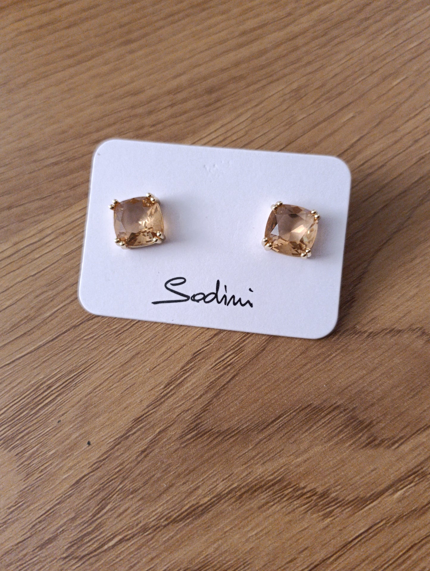 Orecchini Sodini pietra quadrata beige